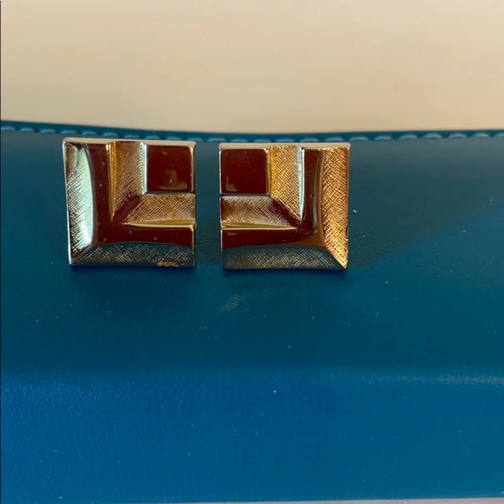 Vintage Etched Goldtone Cuff Links